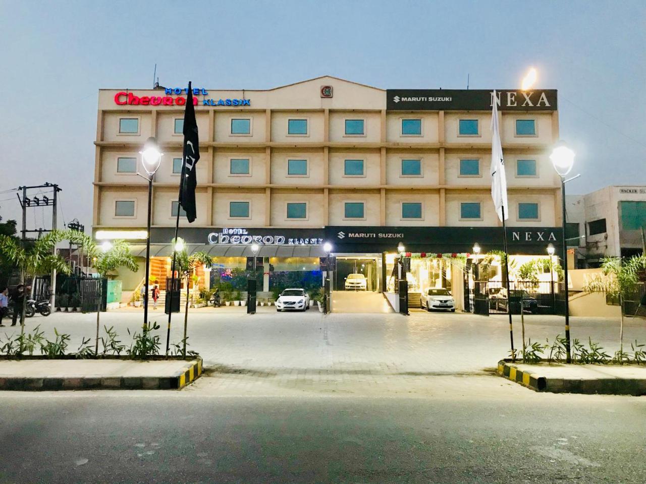 Hotel Chevron Klassik 루드히아나 외부 사진