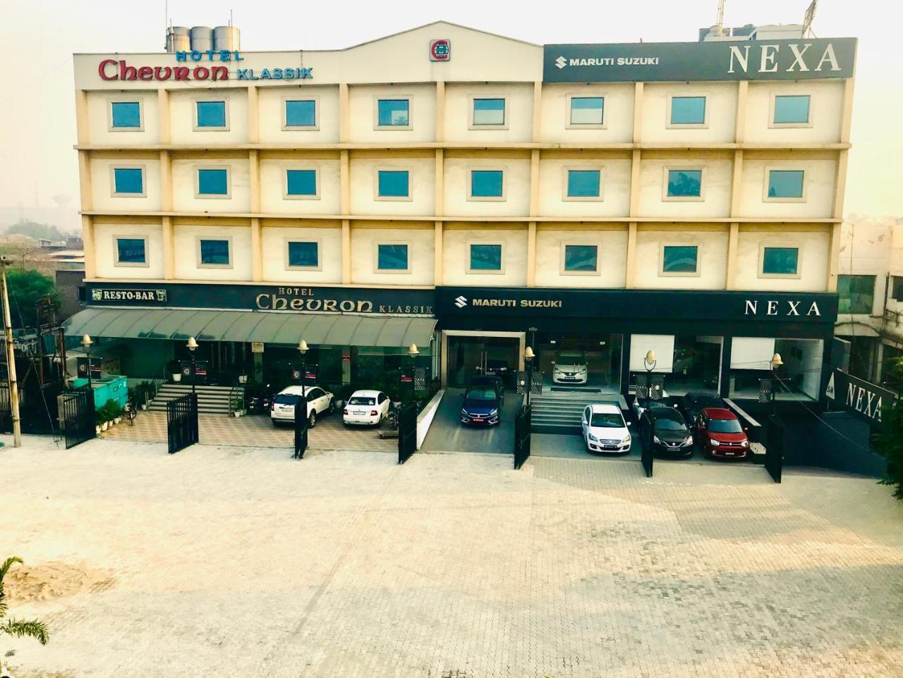 Hotel Chevron Klassik 루드히아나 외부 사진